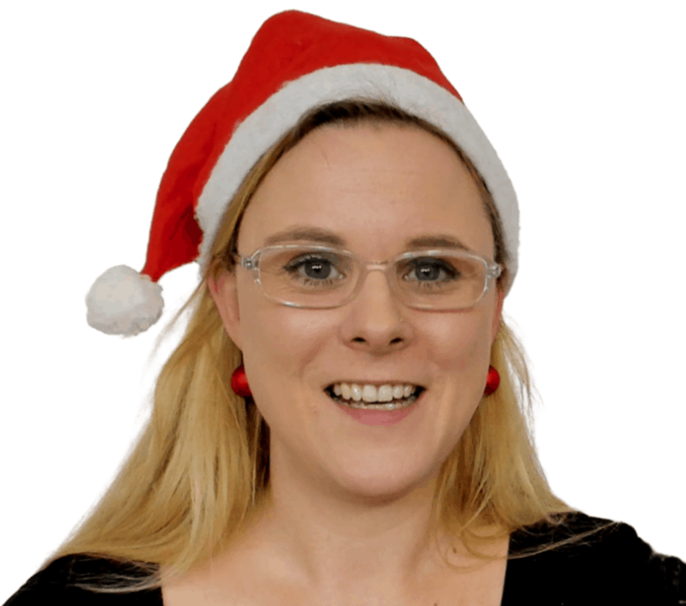 Jurenka Jurk mit Weihnachtsmütze